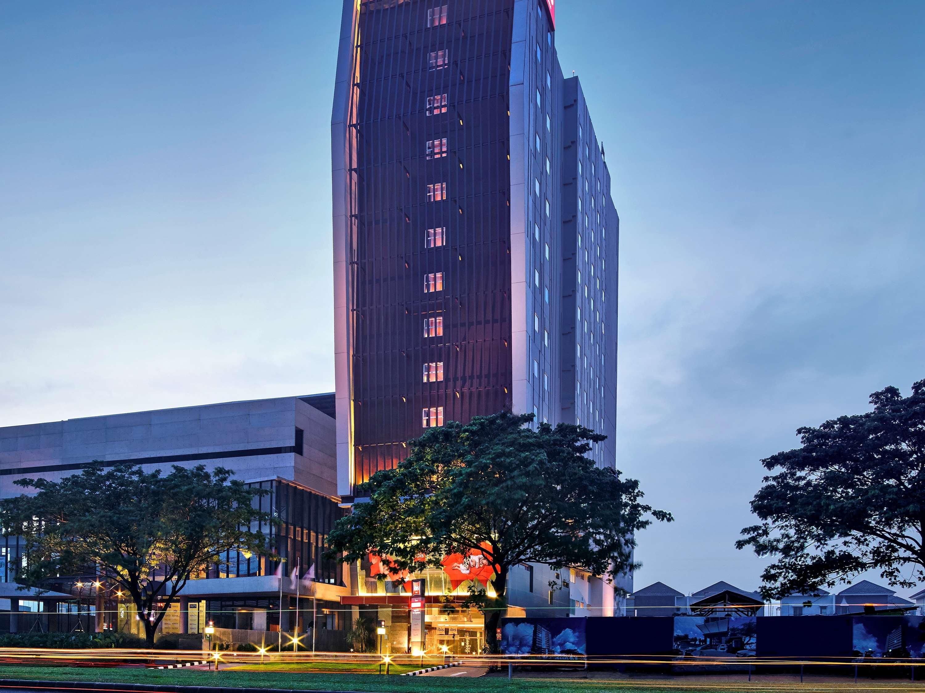 Ibis Gading Serpong Exteriör bild