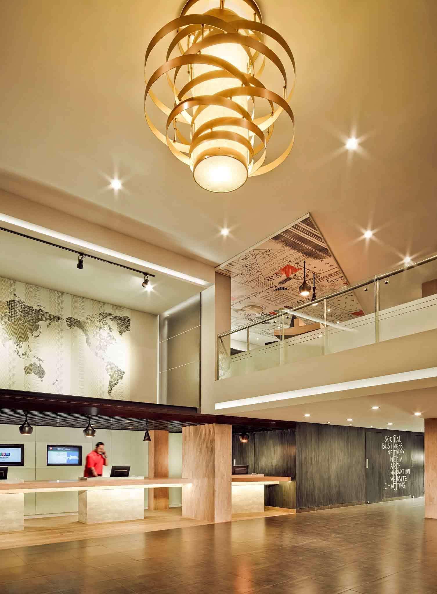 Ibis Gading Serpong Exteriör bild