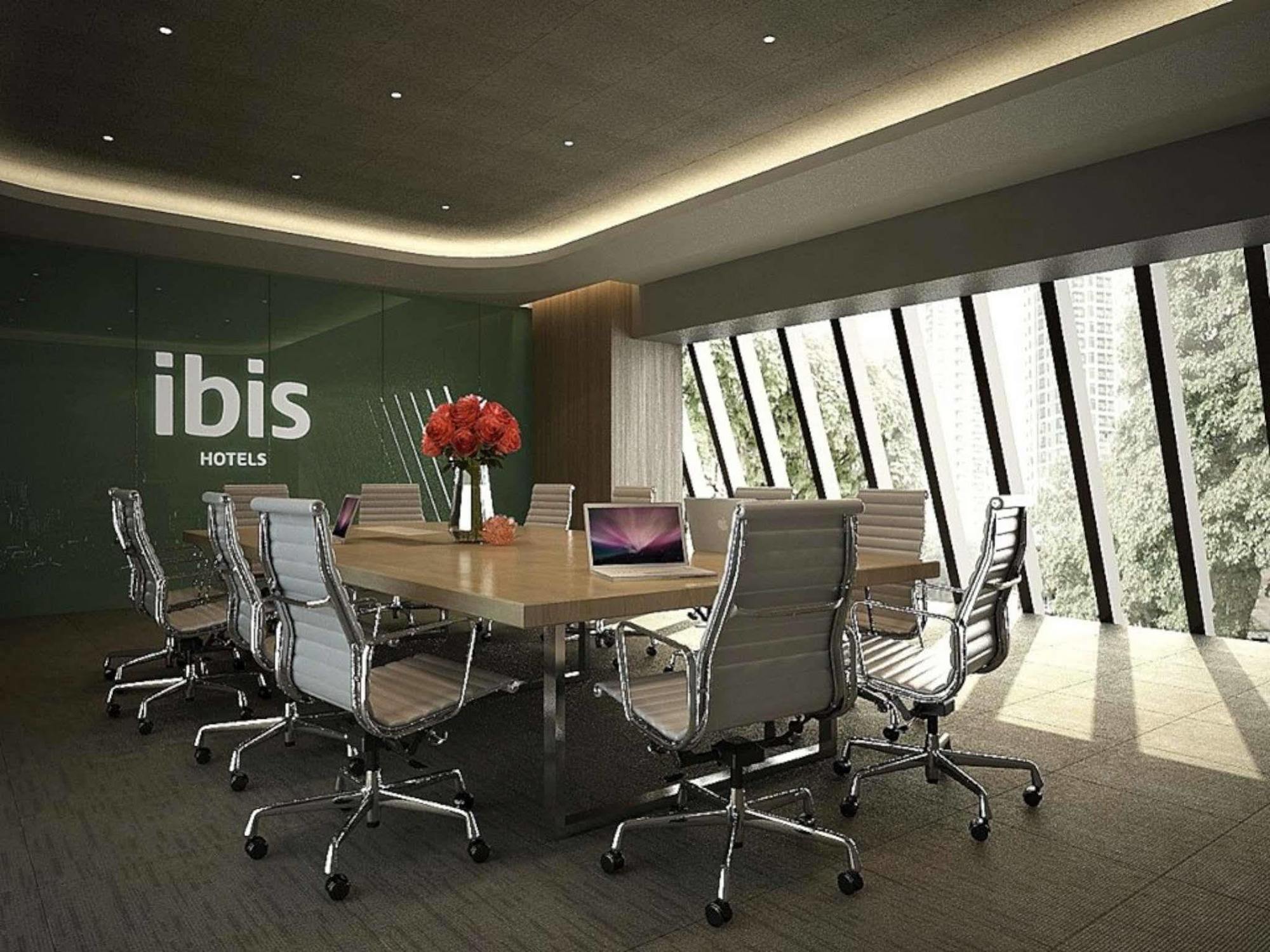 Ibis Gading Serpong Exteriör bild