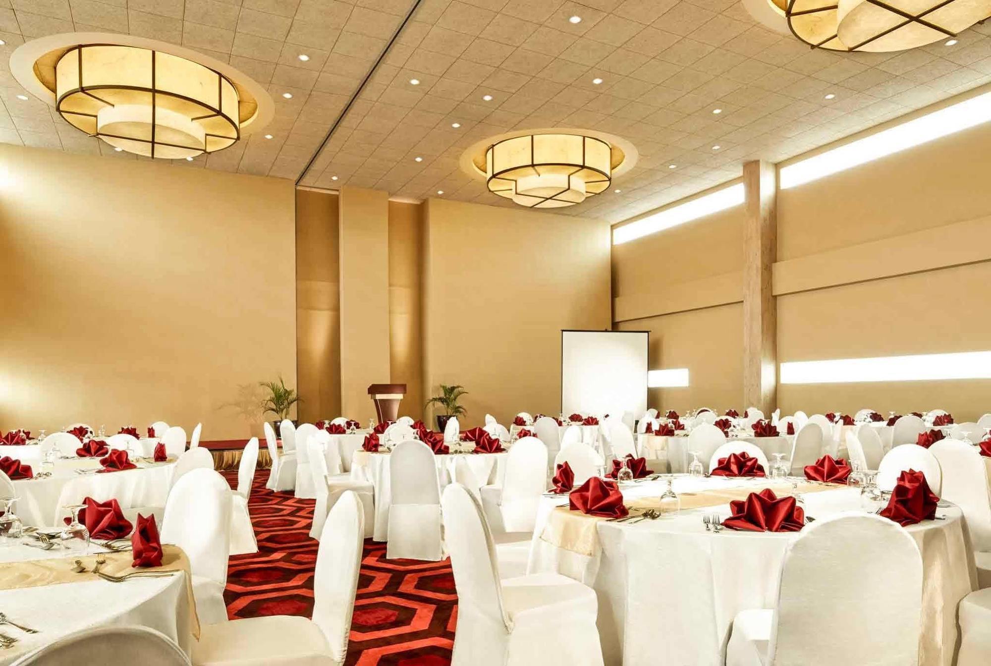 Ibis Gading Serpong Exteriör bild