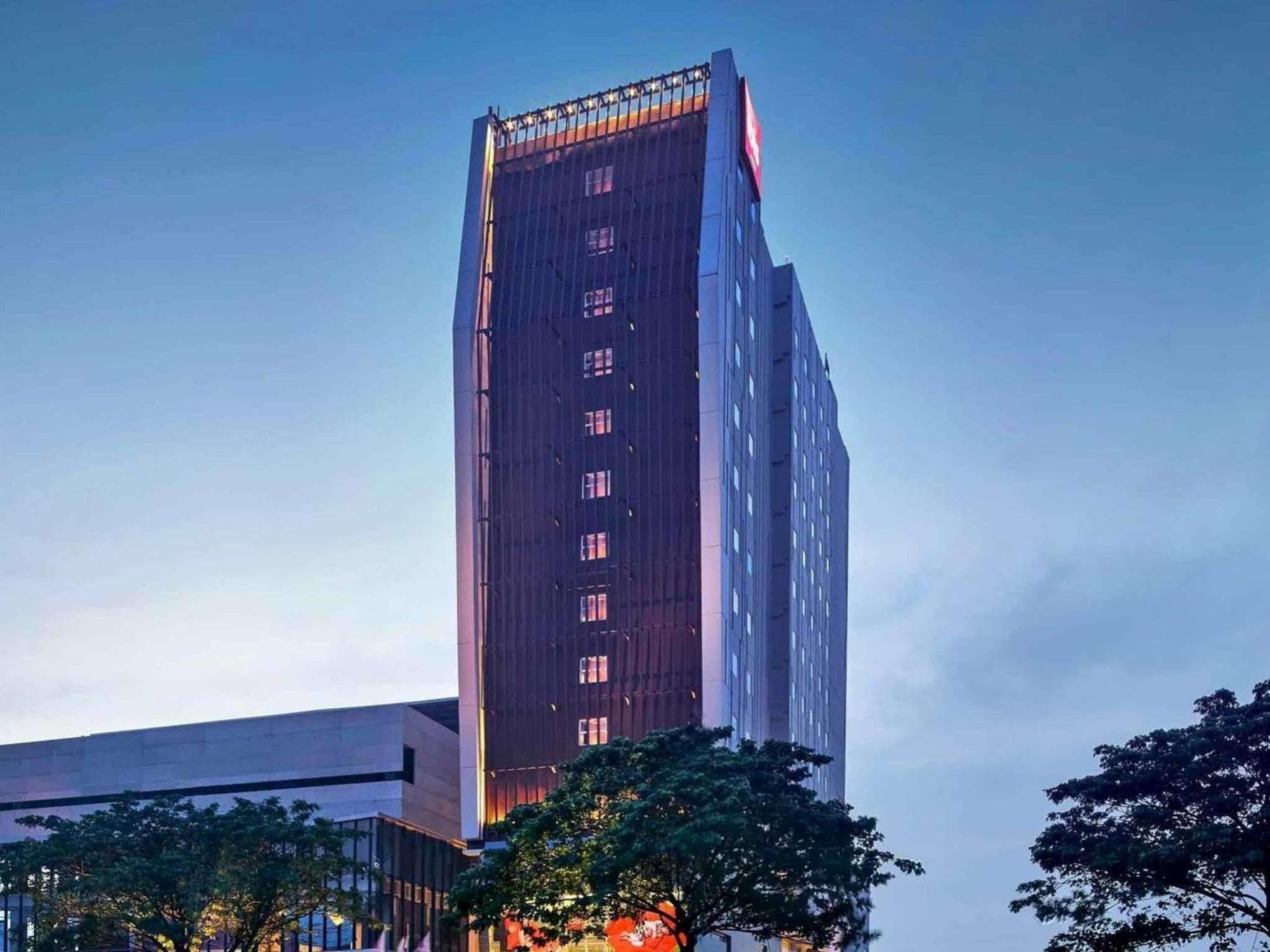 Ibis Gading Serpong Exteriör bild